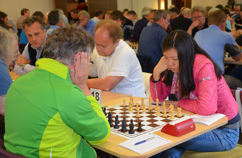 FM Christian Srienz vs. Chen Qingxia